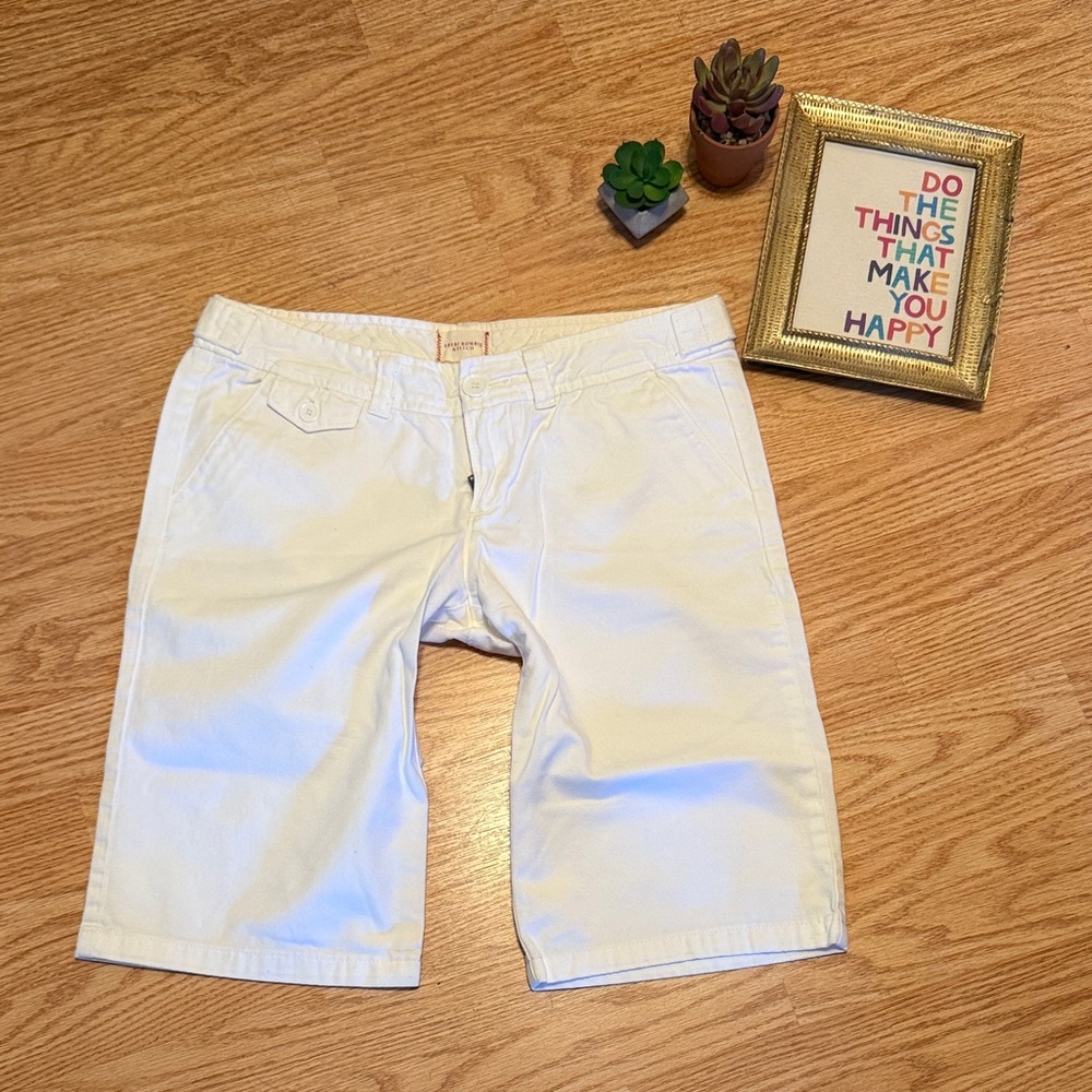 Abercrombie & Fitch Women's White Shorts